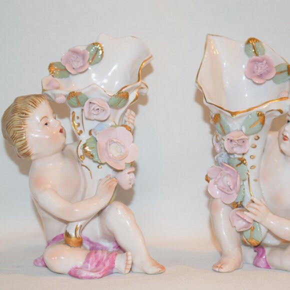 Vintage Pair Porcelain Cherub Cornucopia Figurines - Picture 1 of 10